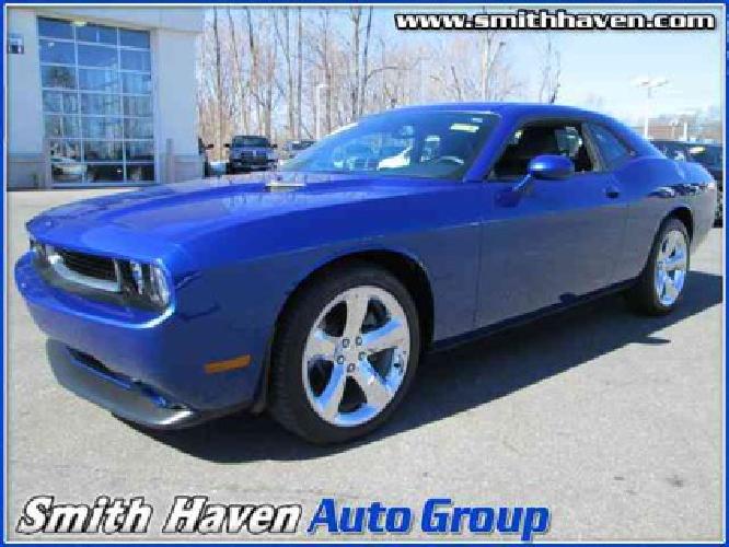 2012 dodge challenger sxt in saint james, ny