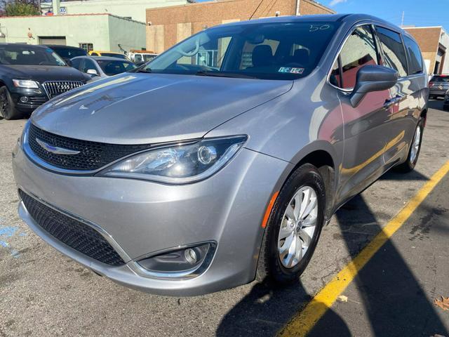 2020 chrysler pacifica touring
