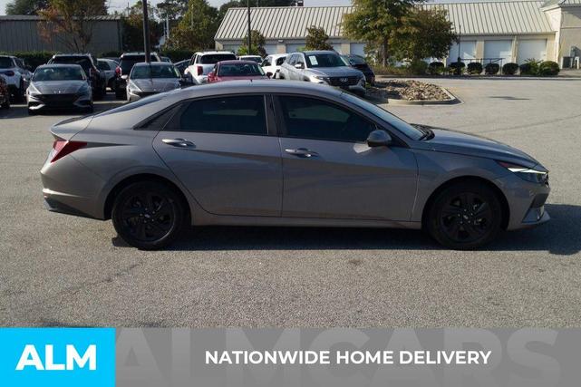 2022 hyundai elantra sel