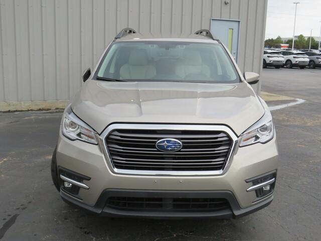 2019 subaru ascent limited 7-passenger