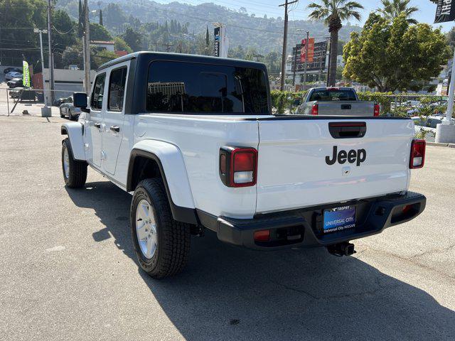 2022 jeep gladiator sport s