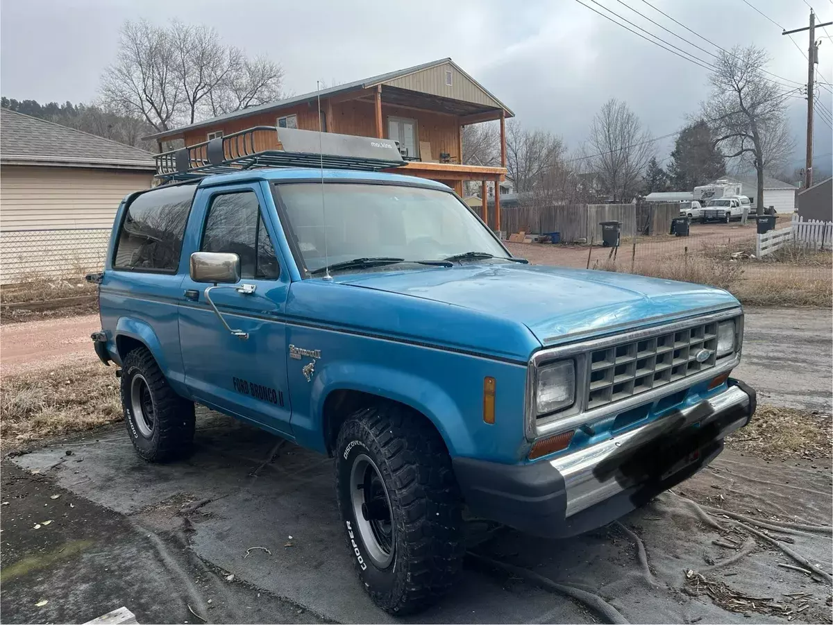 1984 ford bronco ii suv blue