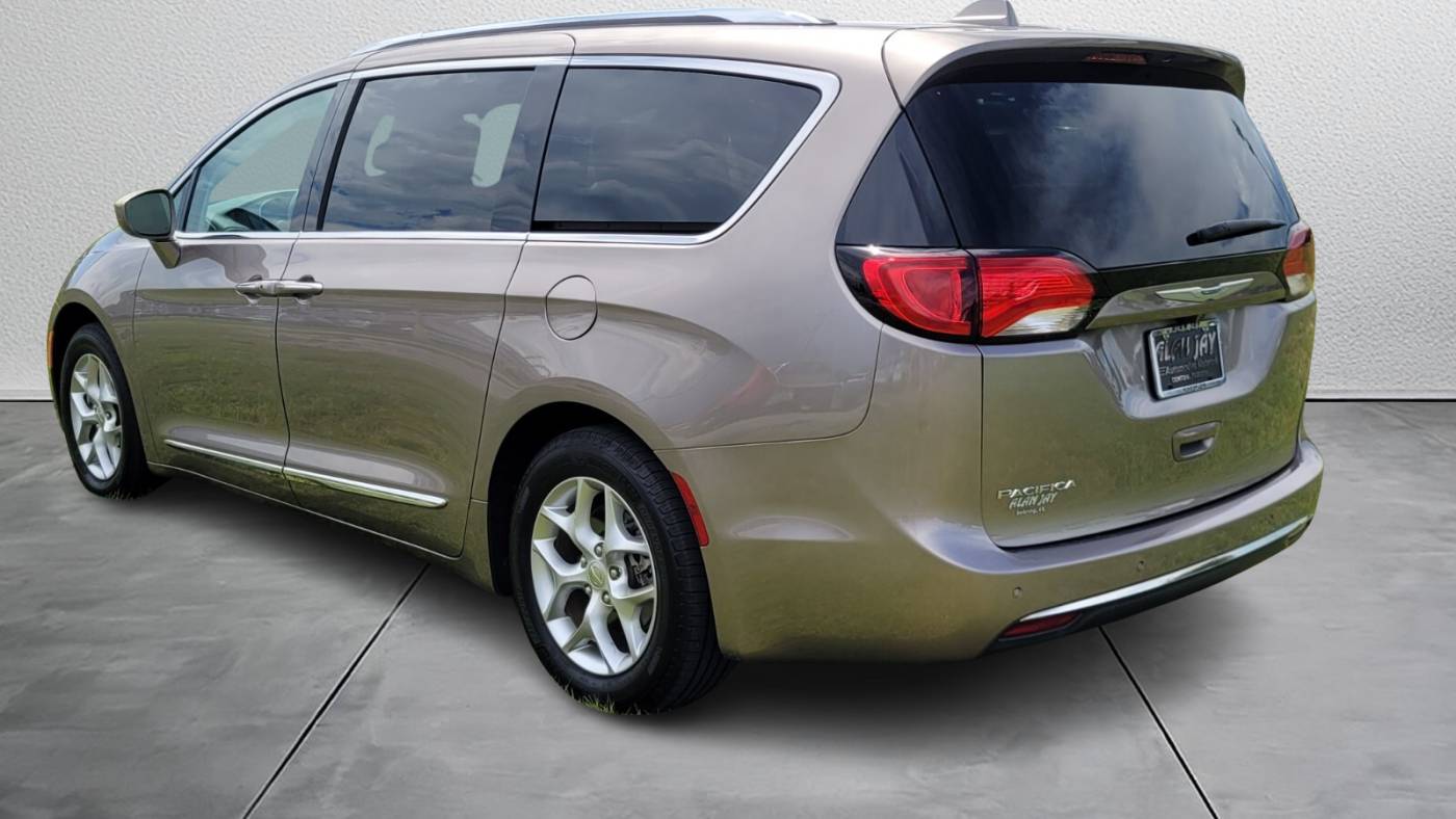 2018 chrysler pacifica touring l plus