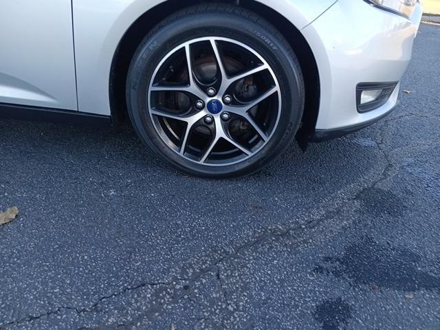 2018 ford focus sel