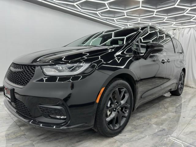 2021 chrysler pacifica touring