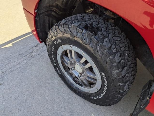 2011 toyota tundra grade
