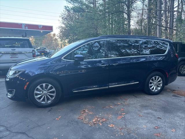 2017 chrysler pacifica touring-l