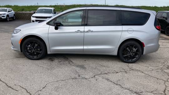 2024 Chrysler Pacifica