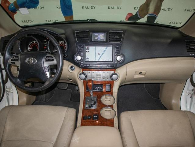 2012 toyota highlander limited