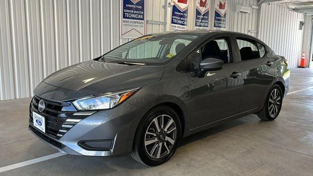 2023 nissan versa 1.6 sv in jacksonville, north carolina