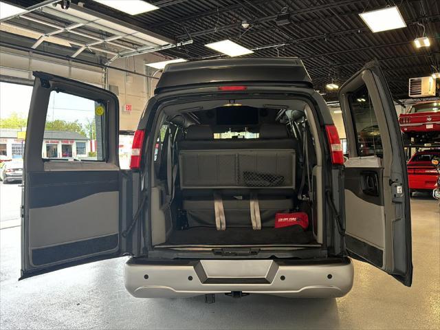 2017 gmc savana 2500 work van