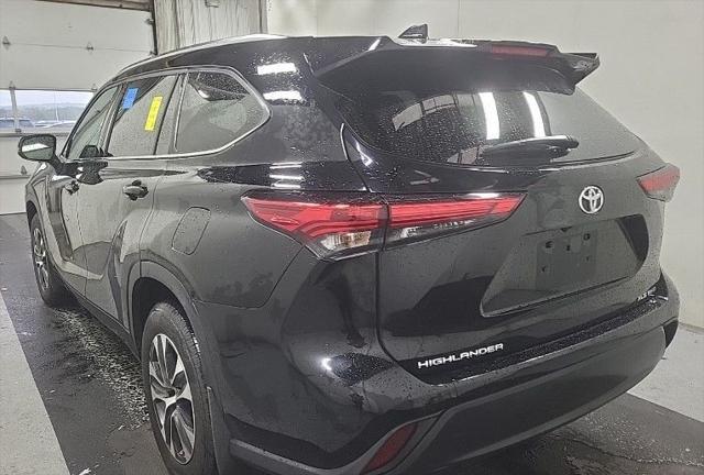 2021 toyota highlander xle