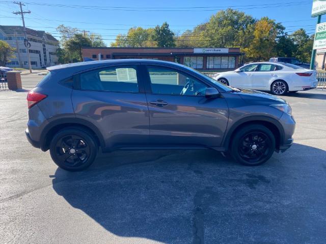 2017 honda hr-v lx
