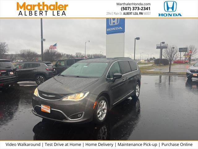 2017 chrysler pacifica touring-l
