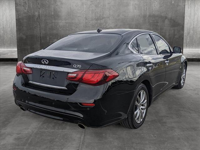 2017 infiniti q70 3.7