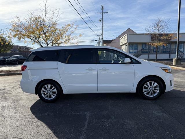 2016 kia sedona lx