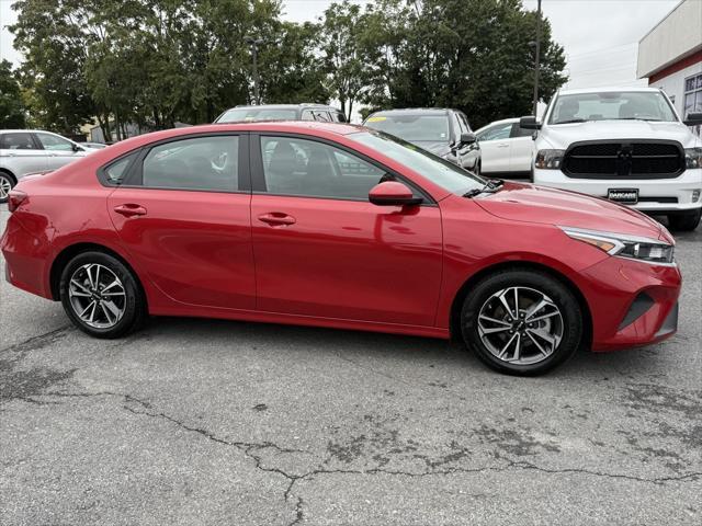 2023 kia forte lxs