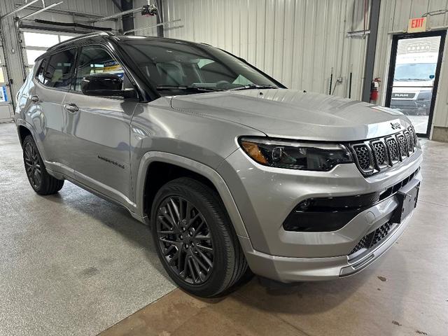2023 jeep compass altitude