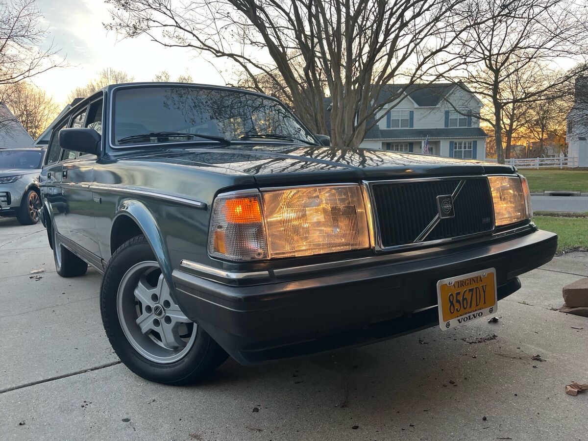 1988 volvo 245 wagon green rwd automatic gl