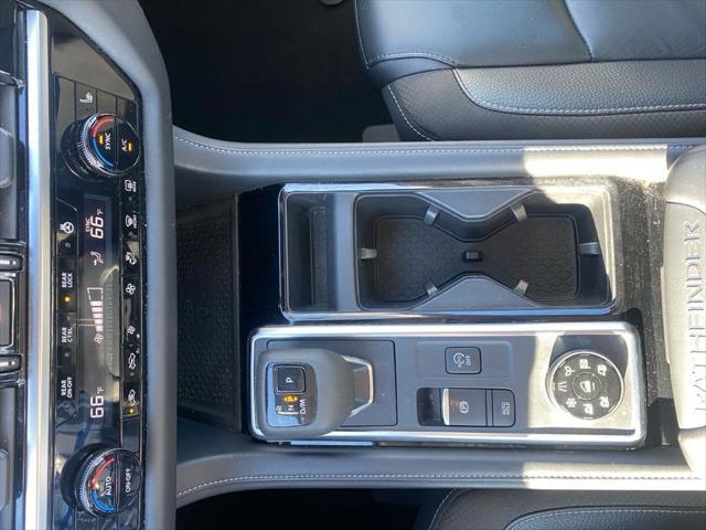2023 nissan pathfinder sl 4wd