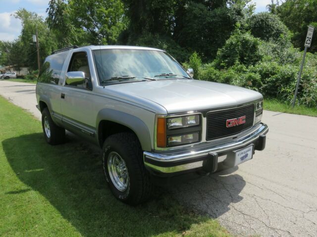 "must see 93 gmc yukon sle 2 door 4x4 with 81k original miles sharp"