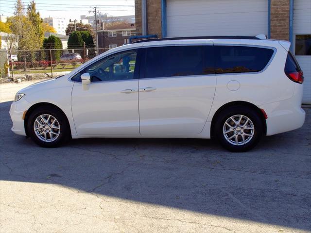 2022 chrysler pacifica touring l