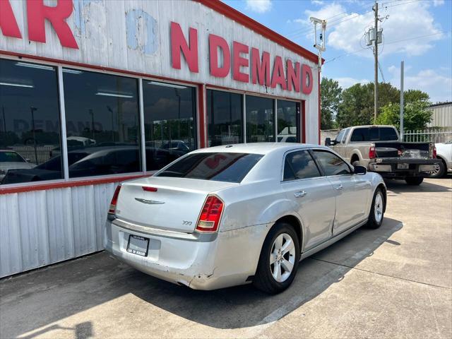 2012 chrysler 300 limited