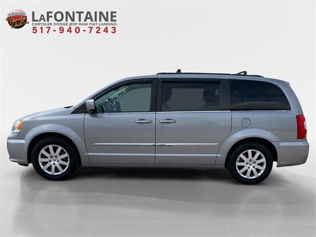 2016 chrysler town & country touring