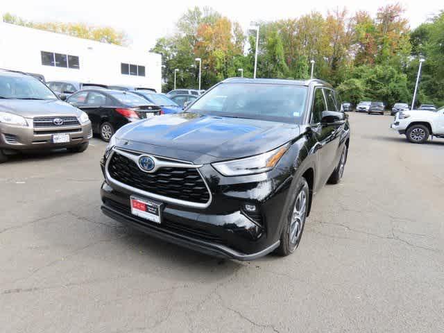 2021 toyota highlander hybrid xle