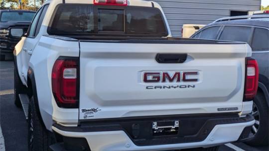 2024 GMC Canyon