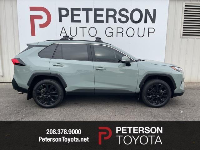 2022 toyota rav4 xle premium
