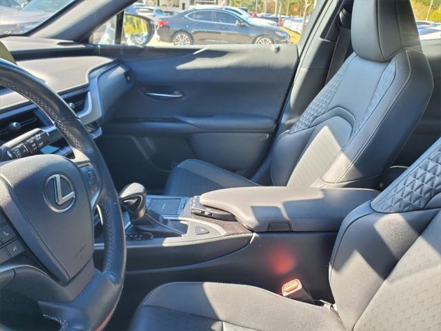 2022 lexus ux 200 base