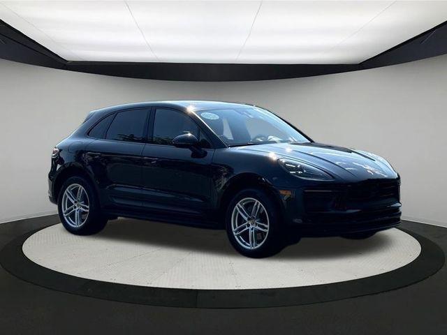 2024 porsche macan base