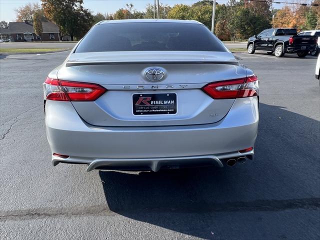 2018 toyota camry se