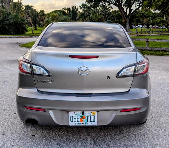 2013 mazda mazda3 i sv