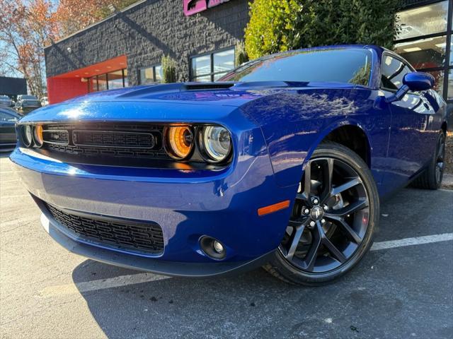 2021 dodge challenger sxt