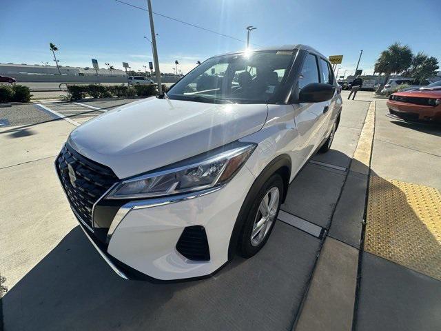 2021 nissan kicks s