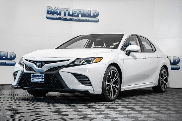 2020 toyota camry se