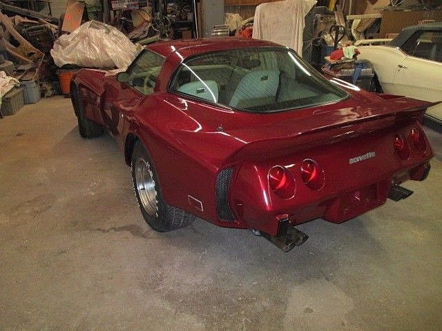 1978 chevy corvette 25 anniversary ( rare) body kit