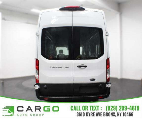 2020 ford transit-250 base