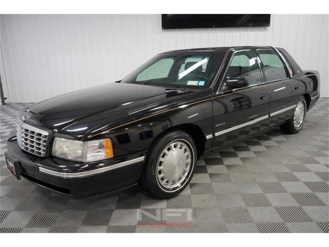 1997 cadillac deville in north east, pennsylvania