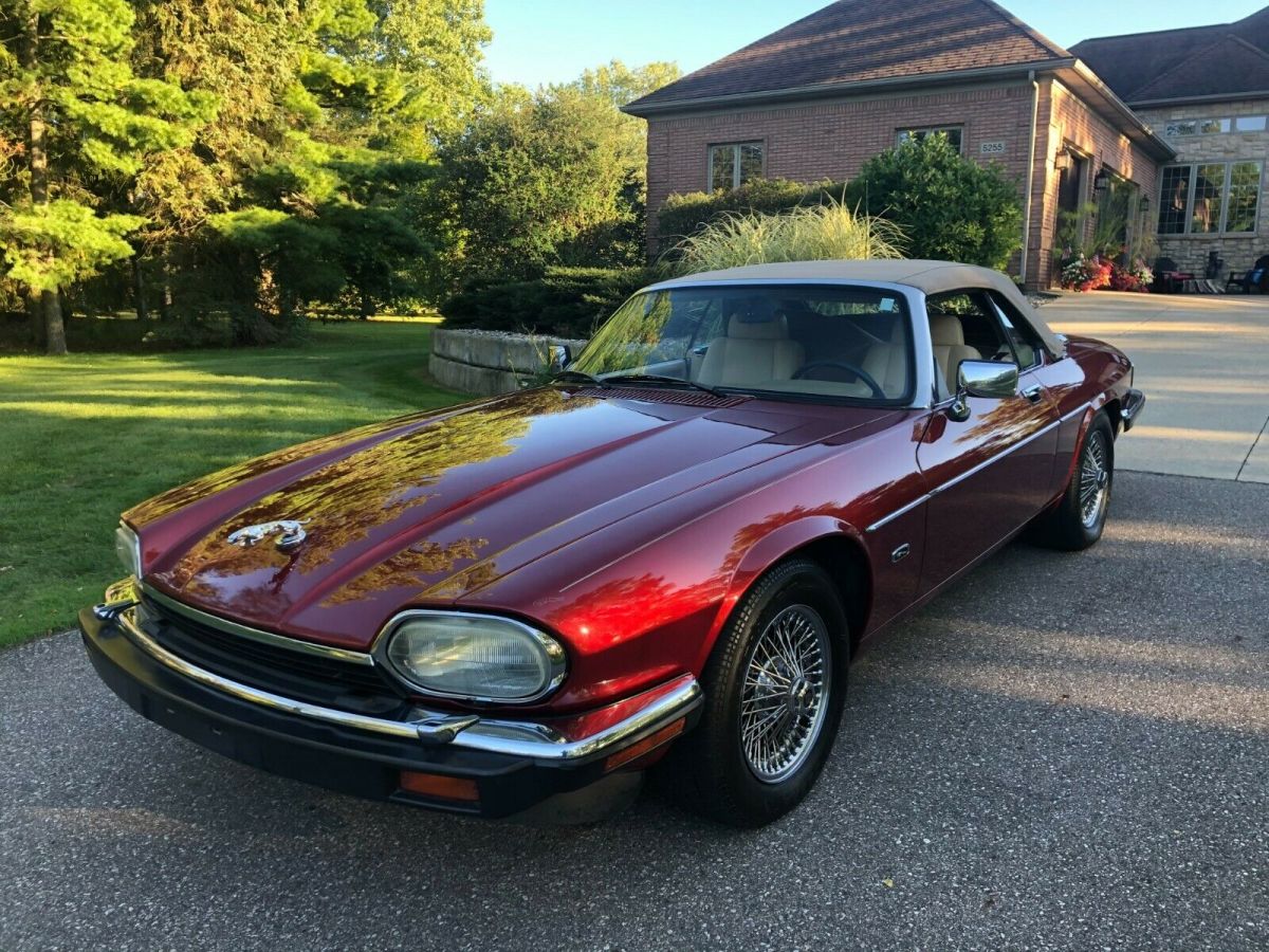 1992 jaguar xjs, convertible, very clean car! v12