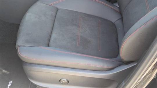 2025 Mercedes-Benz GLB
