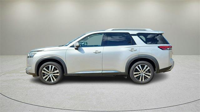 2023 nissan pathfinder platinum 4wd
