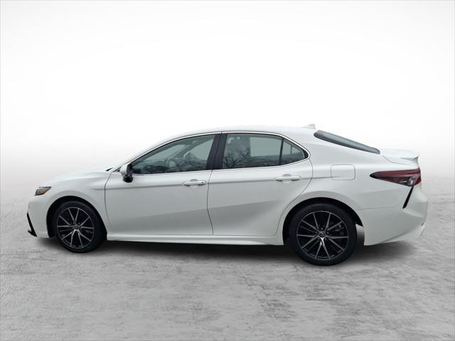 2022 toyota camry se nightshade
