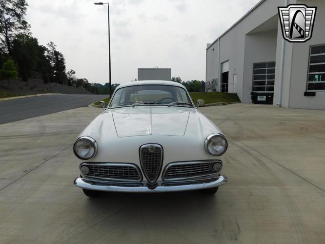 1961 alfa romeo giulietta spider in o'fallon, illinois