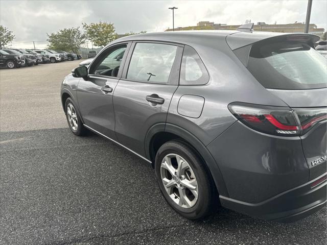 2023 honda hr-v lx