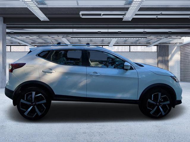 2022 nissan rogue sport sl