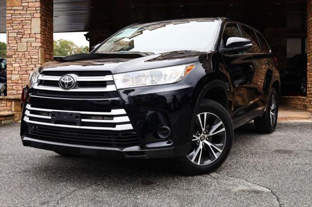 2018 toyota highlander le
