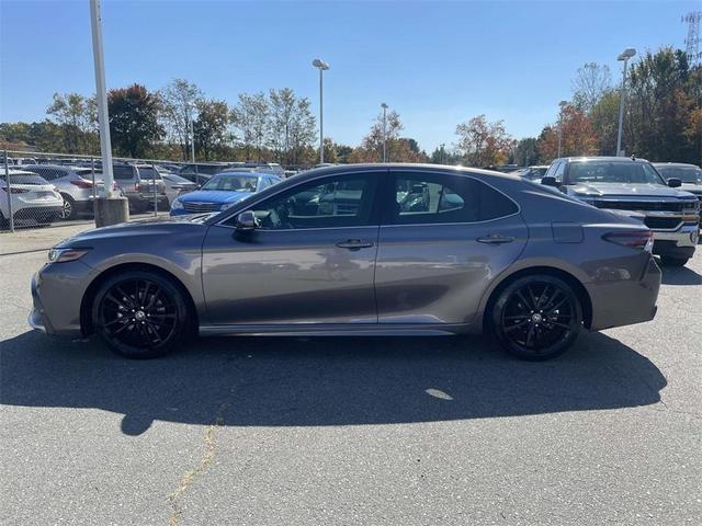 2021 toyota camry xse v6